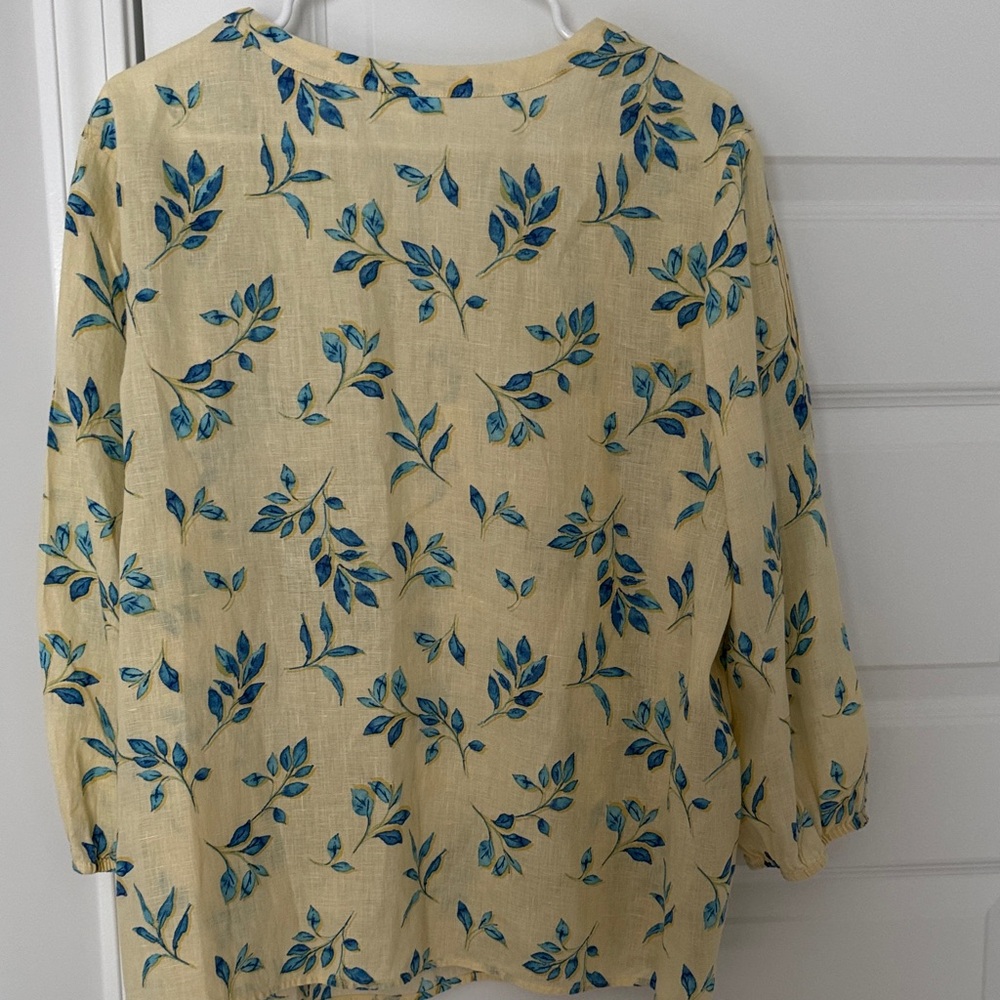 J. Jill Yellow Floral Pintuck Tunic with Blue Leaf Print - Picture 5 of 7
